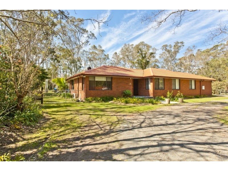 8 Karwin Road, Medowie NSW 2318