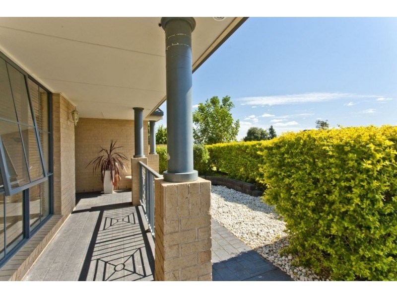 4 Silverwood Close, Medowie NSW 2318