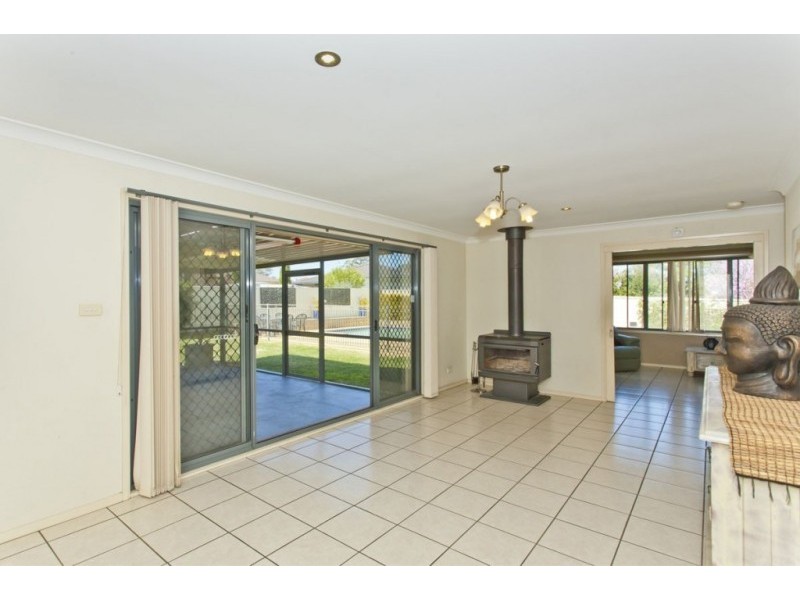 4 Silverwood Close, Medowie NSW 2318