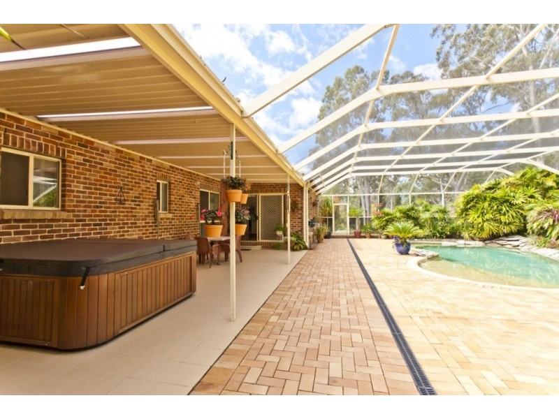 8 Federation Drive, Medowie NSW 2318