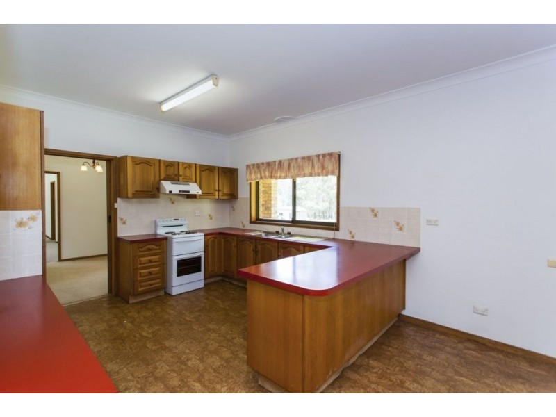 11 Evans Road, Medowie NSW 2318