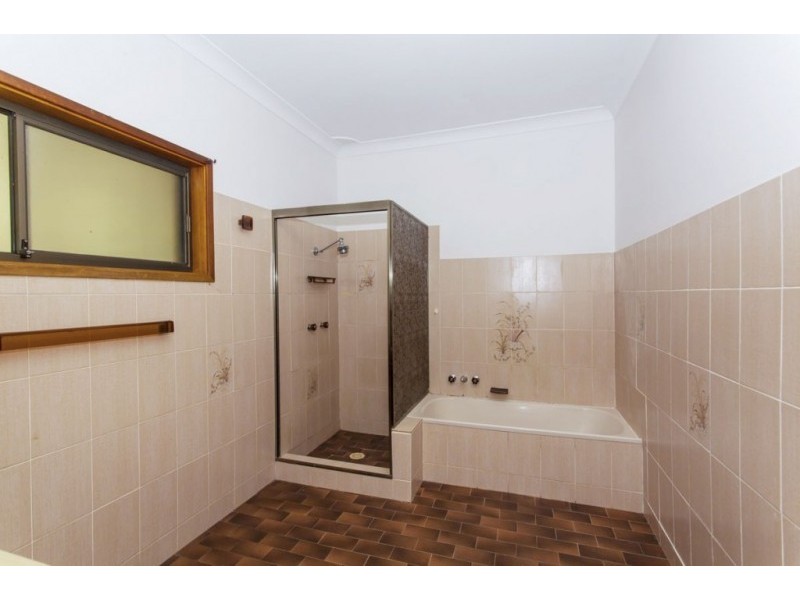 11 Evans Road, Medowie NSW 2318