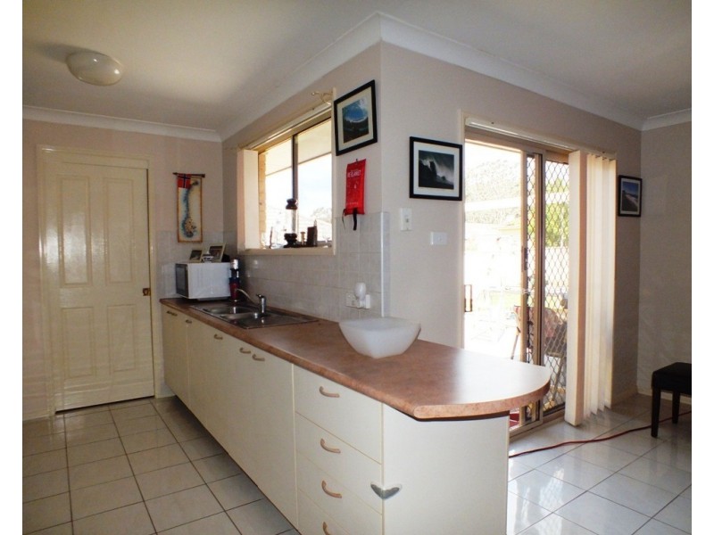 4 Wirreanda Road, Medowie NSW 2318