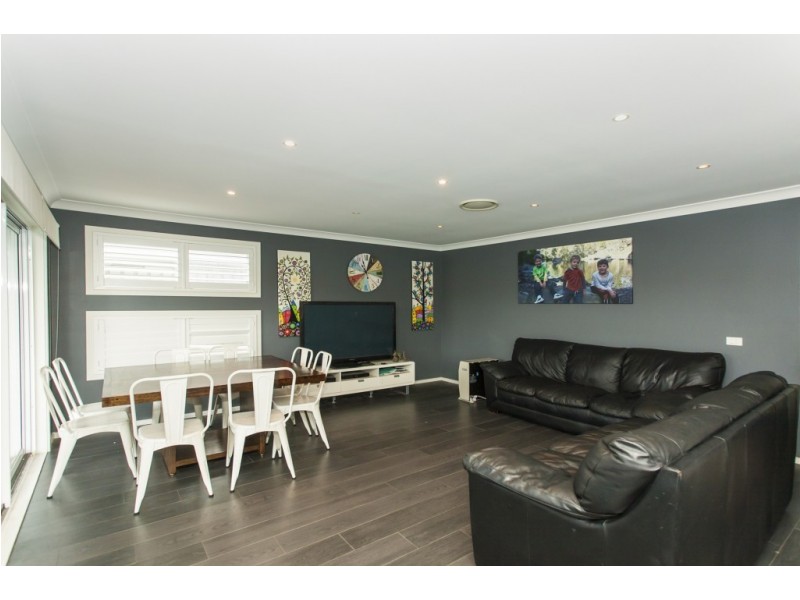 51 Paperbark Circuit, Fern Bay NSW 2295