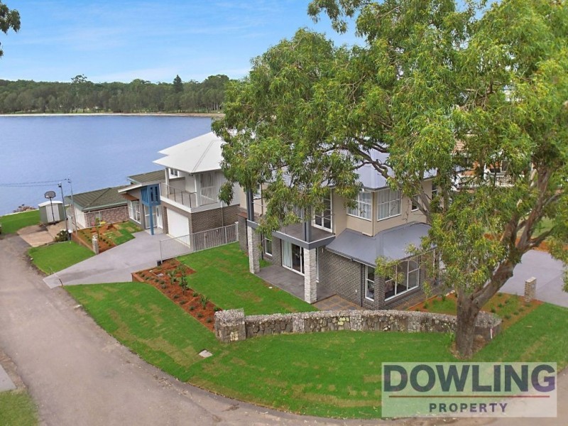 48 Caswell Crescent, Tanilba Bay NSW 2319