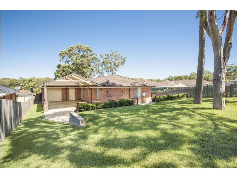 15 Creighton Drive, Medowie NSW 2318