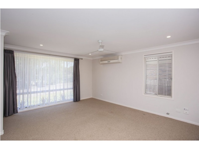 15 Creighton Drive, Medowie NSW 2318