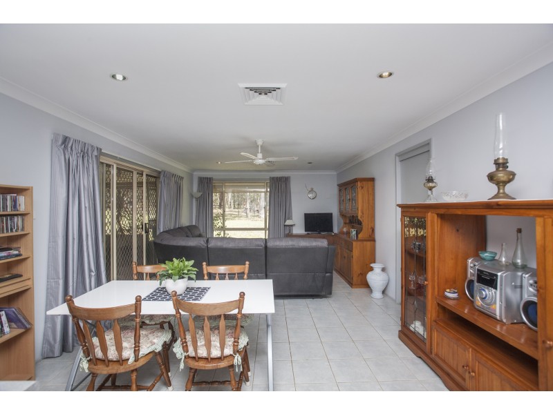 13 Overland Avenue, Medowie NSW 2318