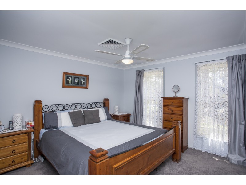 13 Overland Avenue, Medowie NSW 2318