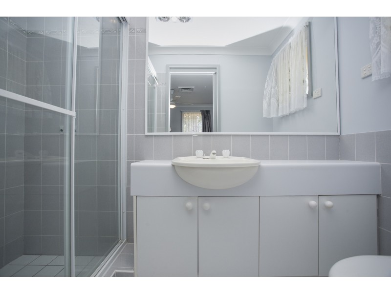 13 Overland Avenue, Medowie NSW 2318