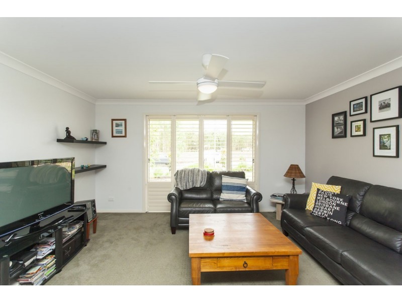 25 Augusta Place, Medowie NSW 2318