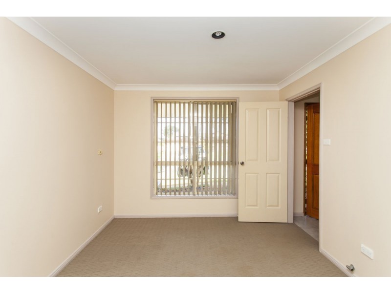 6 Mountain Ash Close, Medowie NSW 2318