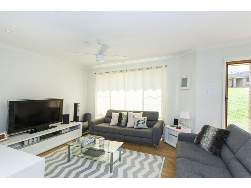 8 Laurina Street, Medowie NSW 2318