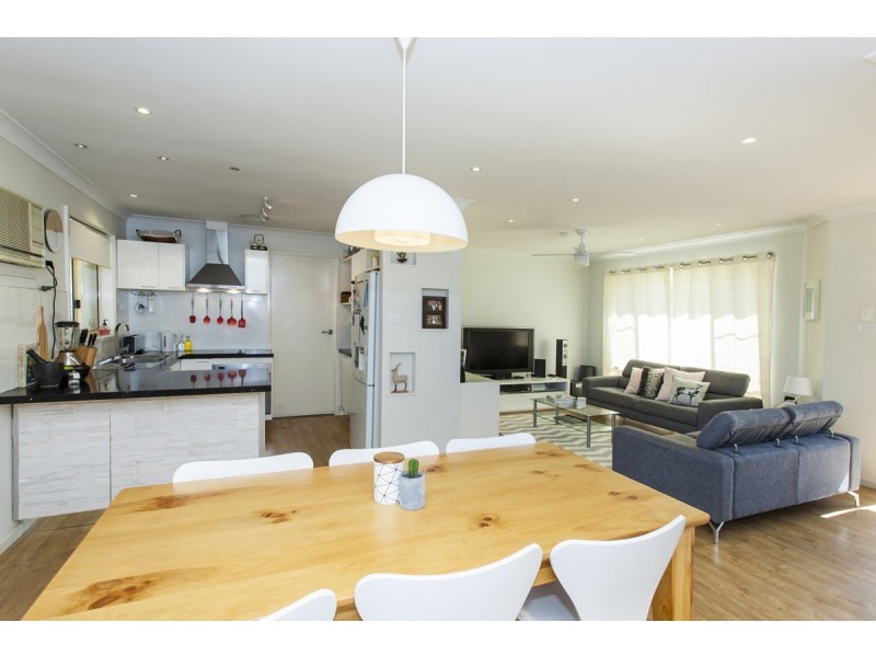 8 Laurina Street, Medowie NSW 2318
