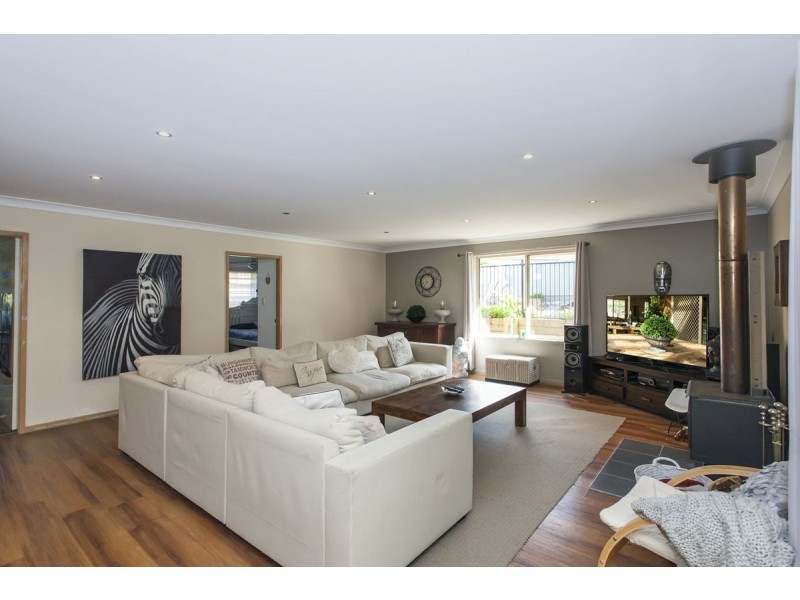 6 Ingra Close, Medowie NSW 2318