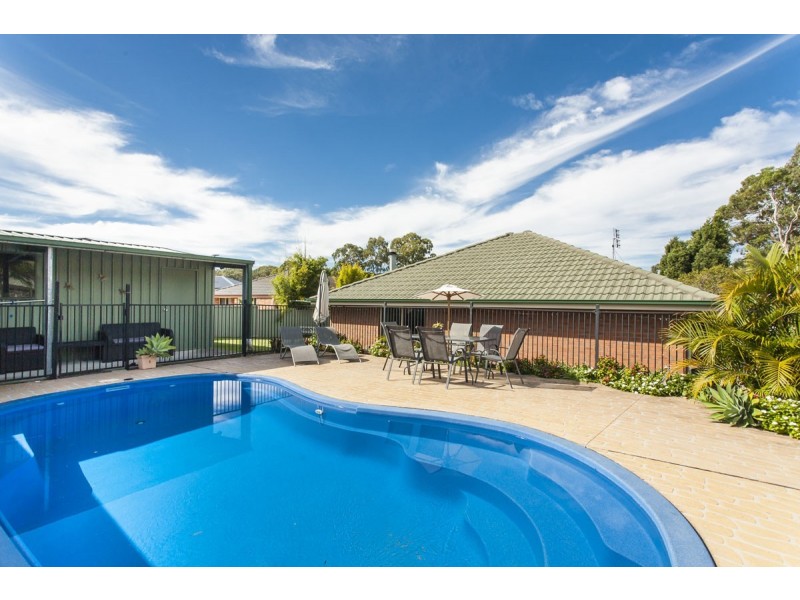 6 Ingra Close, Medowie NSW 2318