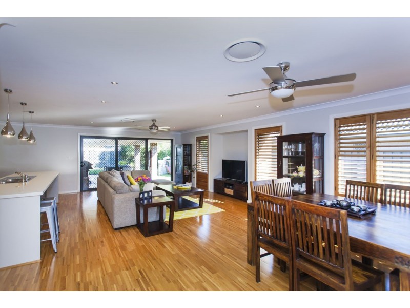 3 Tooroong Road, Fern Bay NSW 2295