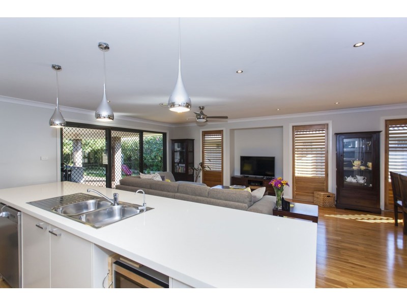 3 Tooroong Road, Fern Bay NSW 2295