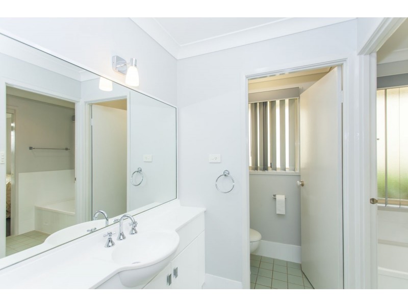 18 Rosewood Drive, Medowie NSW 2318