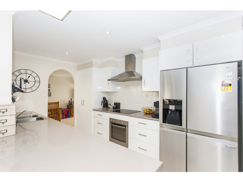 14 Rosewood Drive, Medowie NSW 2318