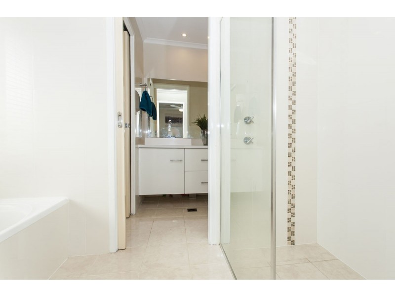 14 Rosewood Drive, Medowie NSW 2318