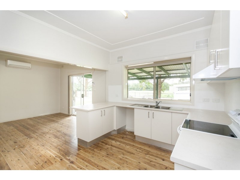 3 Fairlands Road, Medowie NSW 2318