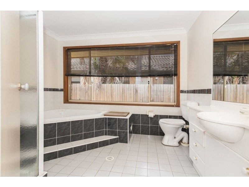 10 Belmore Place, Raymond Terrace NSW 2324