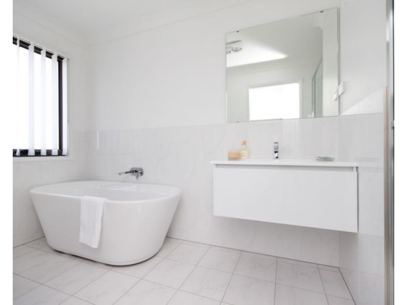 5 Muirfield Way, Medowie NSW 2318