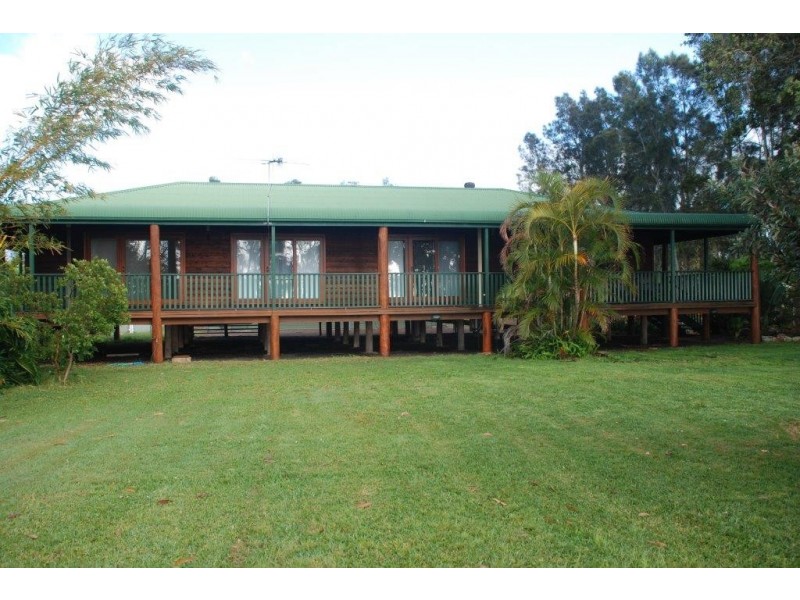 121 Waterfront Road, Swan Bay NSW 2324
