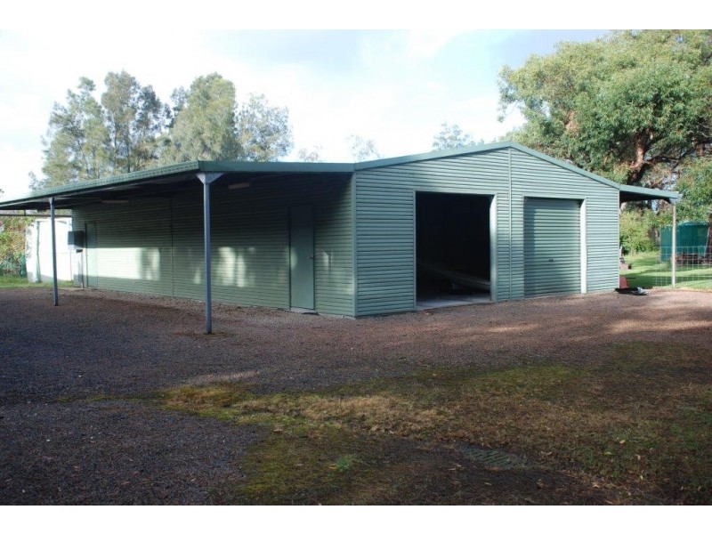 121 Waterfront Road, Swan Bay NSW 2324