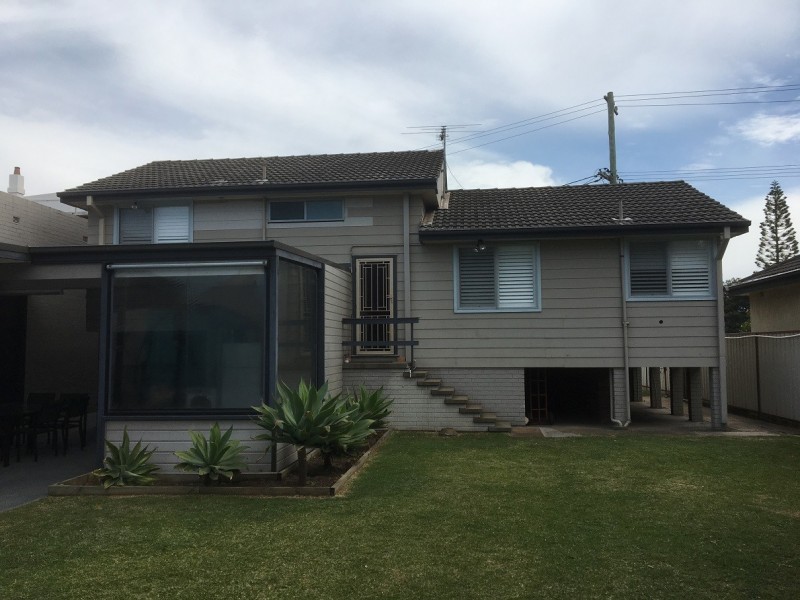 132 Fullerton Street, Stockton NSW 2295