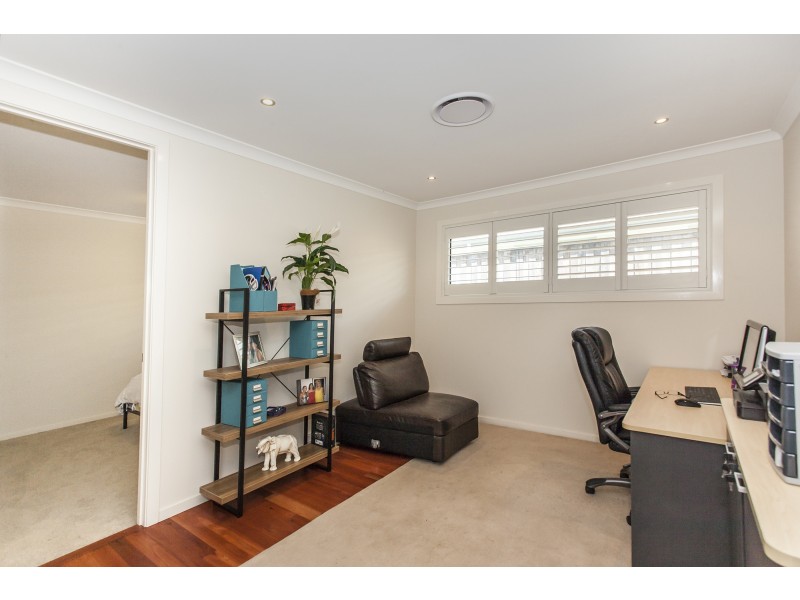 10 Carnoustie Way, Medowie NSW 2318