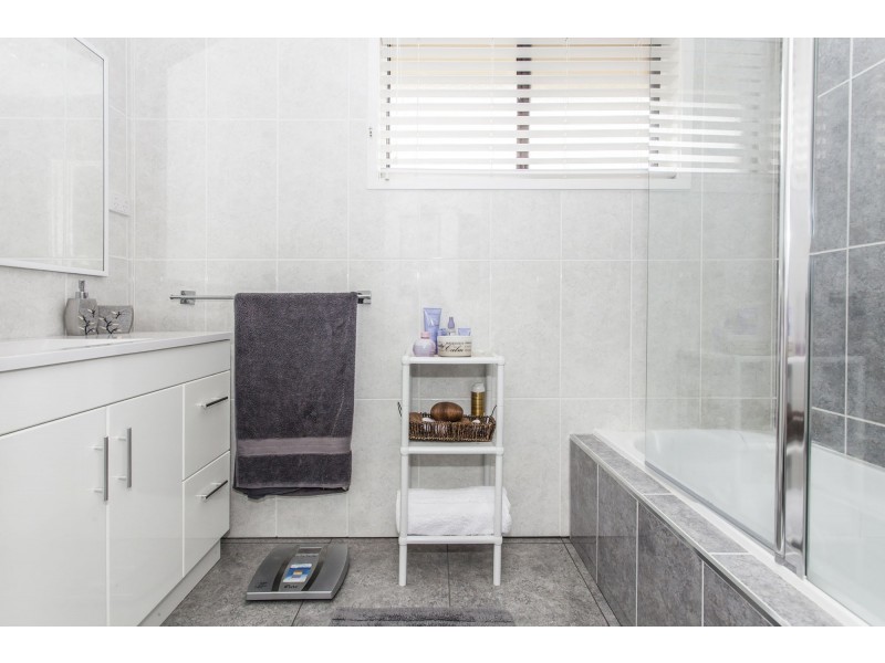 27 Grey Gum Street, Medowie NSW 2318