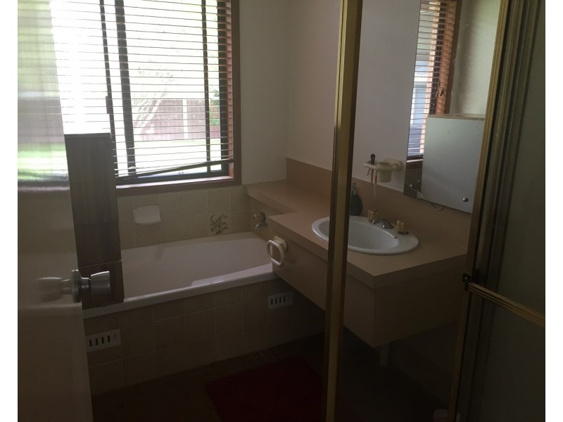 27 Fisher Road, Medowie NSW 2318