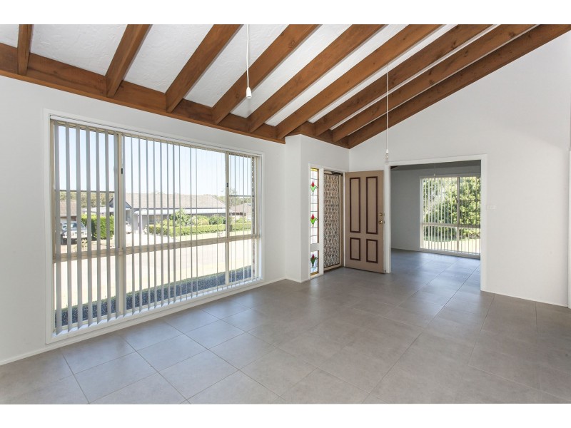 25 Hakea Parade, Medowie NSW 2318