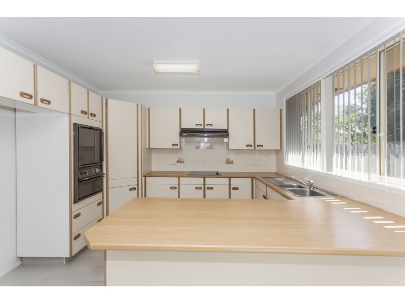 25 Hakea Parade, Medowie NSW 2318