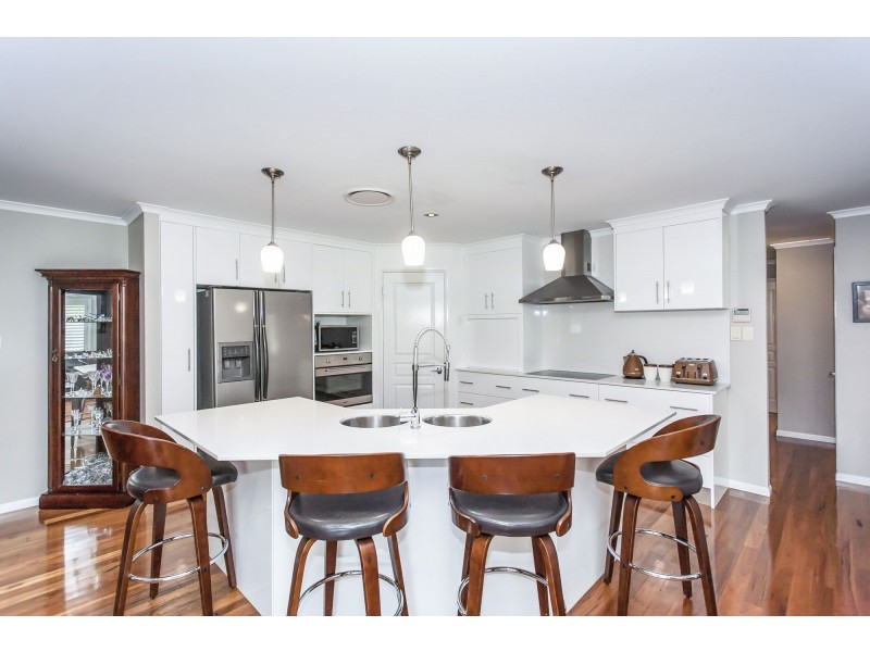 84 South Street, Medowie NSW 2318