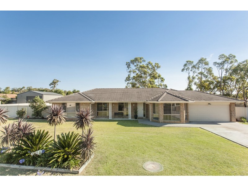 8 Sassin Crescent, Medowie NSW 2318