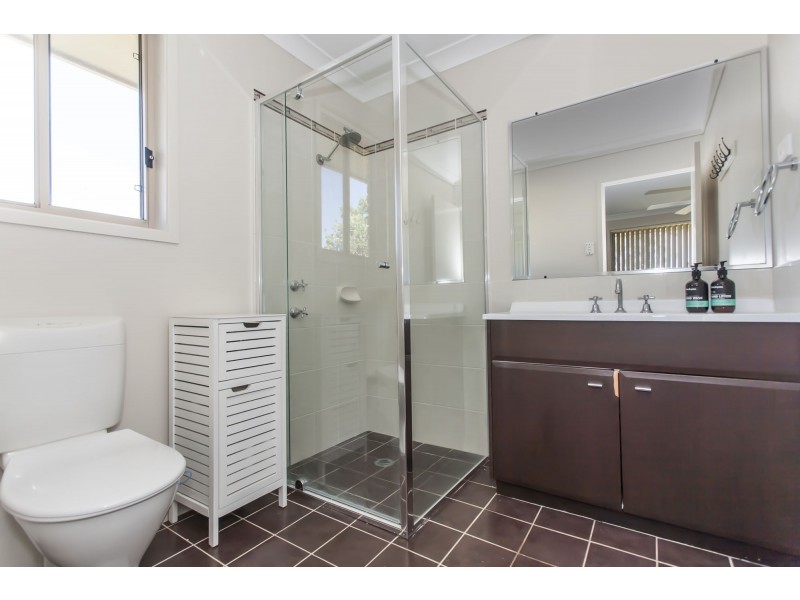 8 Sassin Crescent, Medowie NSW 2318