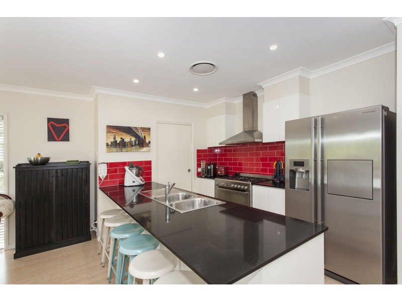 2 Medinah Point, Medowie NSW 2318