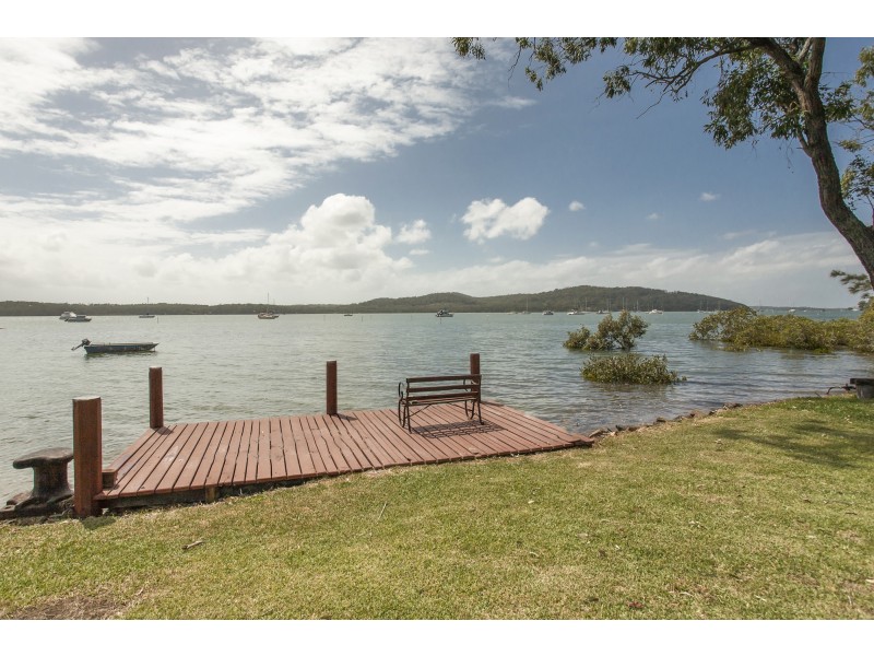 52 Eastslope Way, North Arm Cove NSW 2324