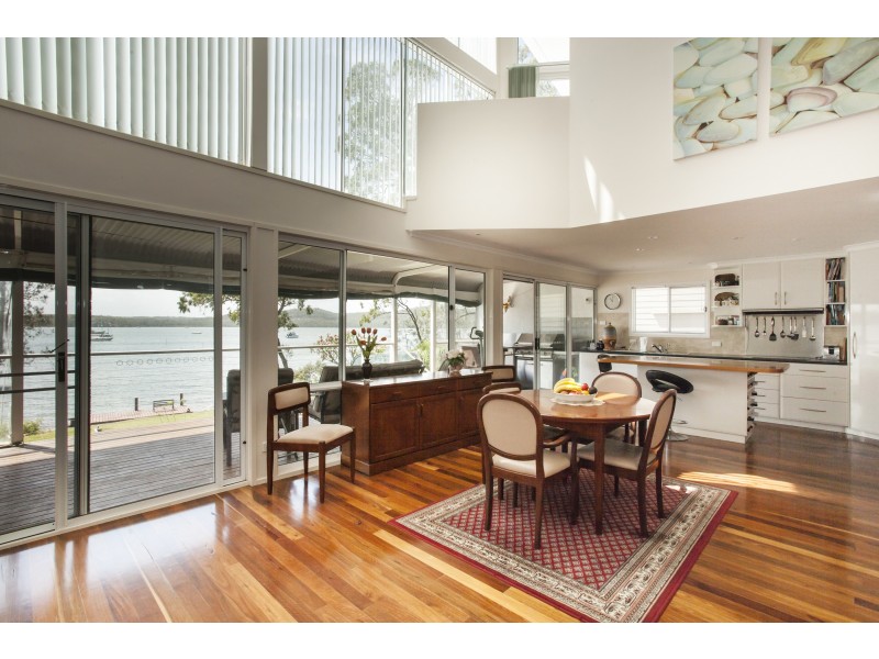 52 Eastslope Way, North Arm Cove NSW 2324