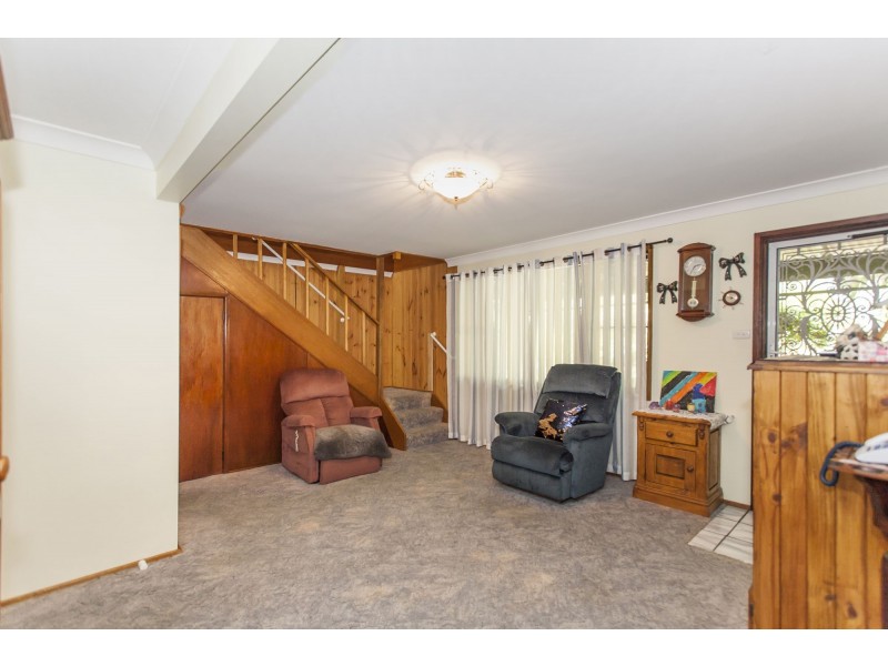 17 Rookes Road, Salt Ash NSW 2318