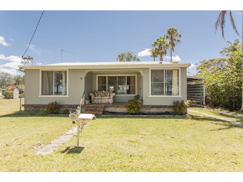 25 & 25A Waterfront Road, Swan Bay NSW 2324