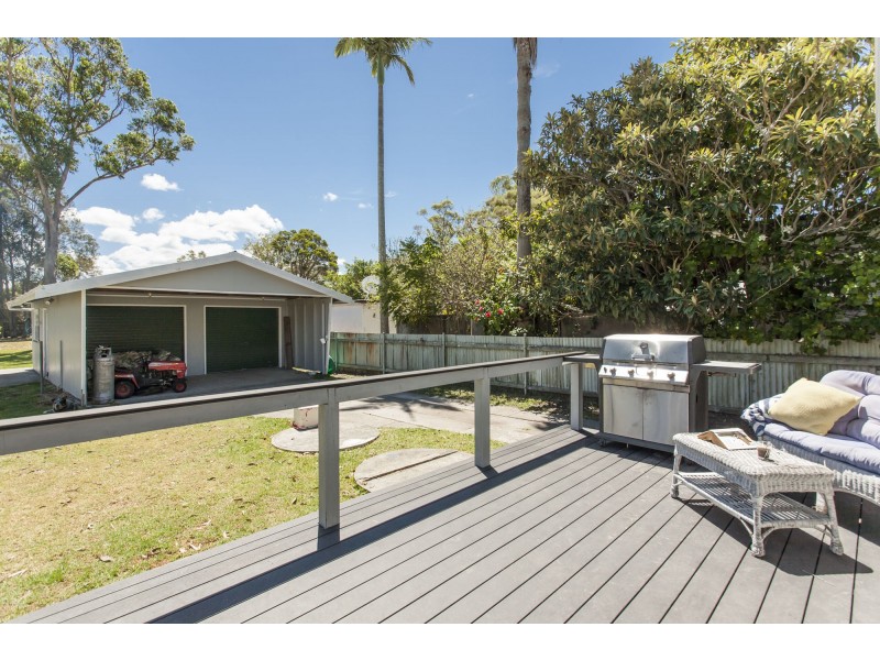 25 & 25A Waterfront Road, Swan Bay NSW 2324