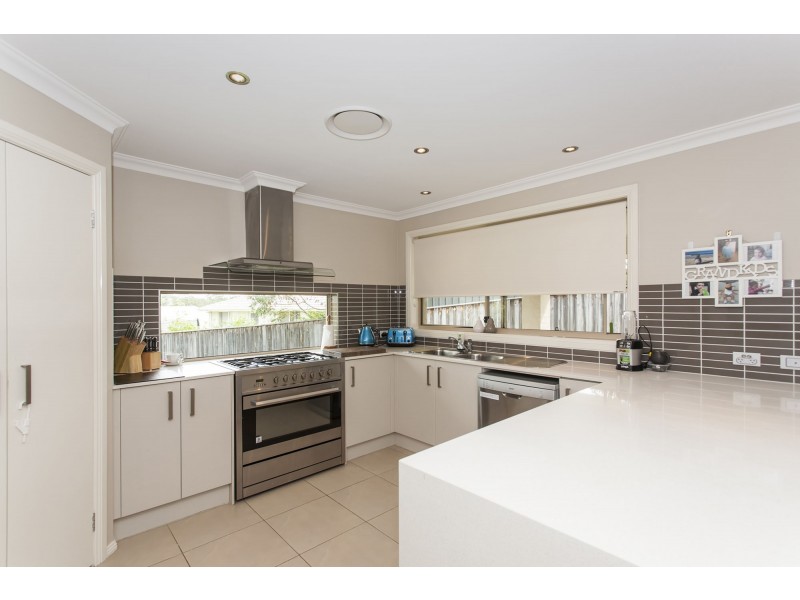 4 Kapalua Crescent, Medowie NSW 2318