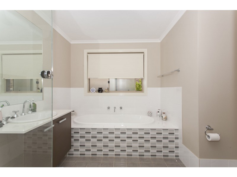 4 Kapalua Crescent, Medowie NSW 2318