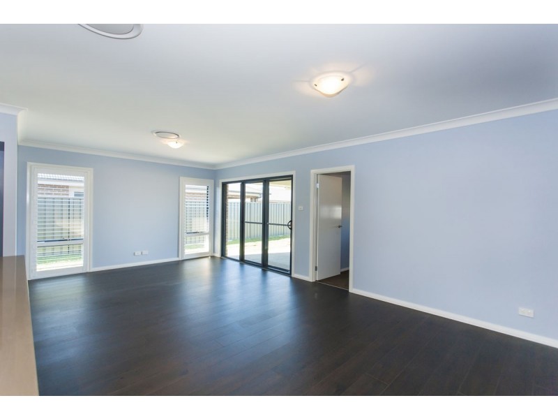 16 Rosemary Street, Fern Bay NSW 2295