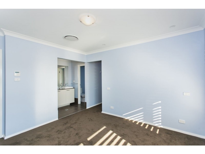 16 Rosemary Street, Fern Bay NSW 2295