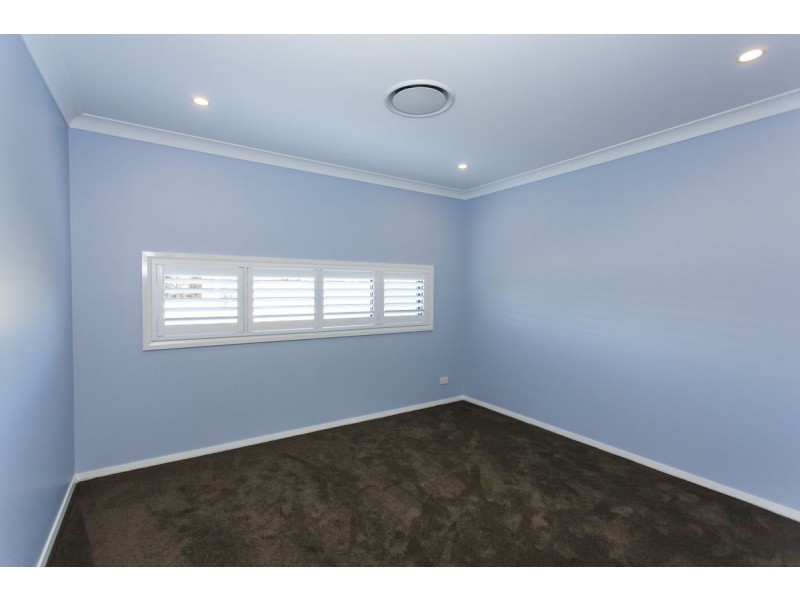 16 Rosemary Street, Fern Bay NSW 2295